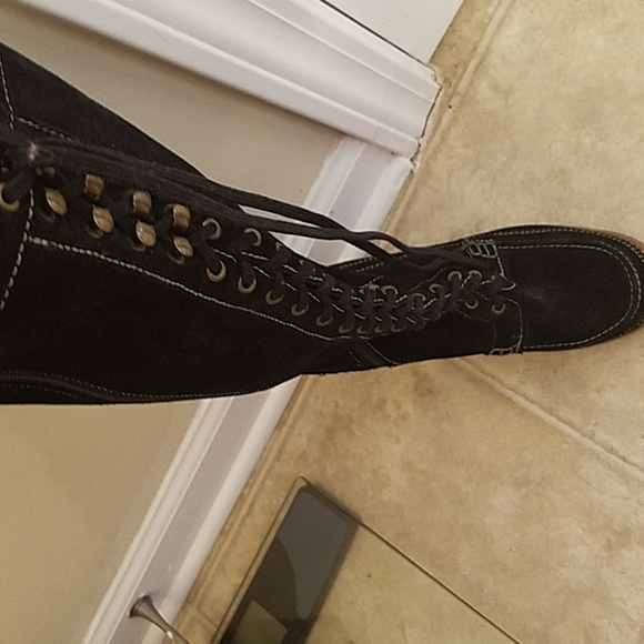 Suede boots - Picture 2 of 4